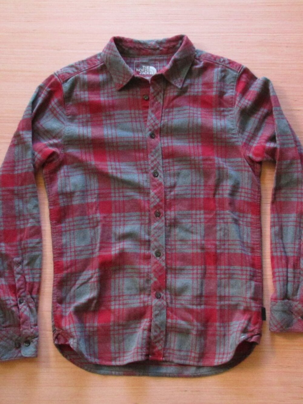 The North Face Men’s Plaid Button-Up Shirt – Small, 100% Cotton